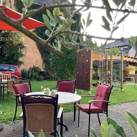 Апартаменты Dinkel Haus An Der Mosel Трабен-Трарбах Экстерьер фото
